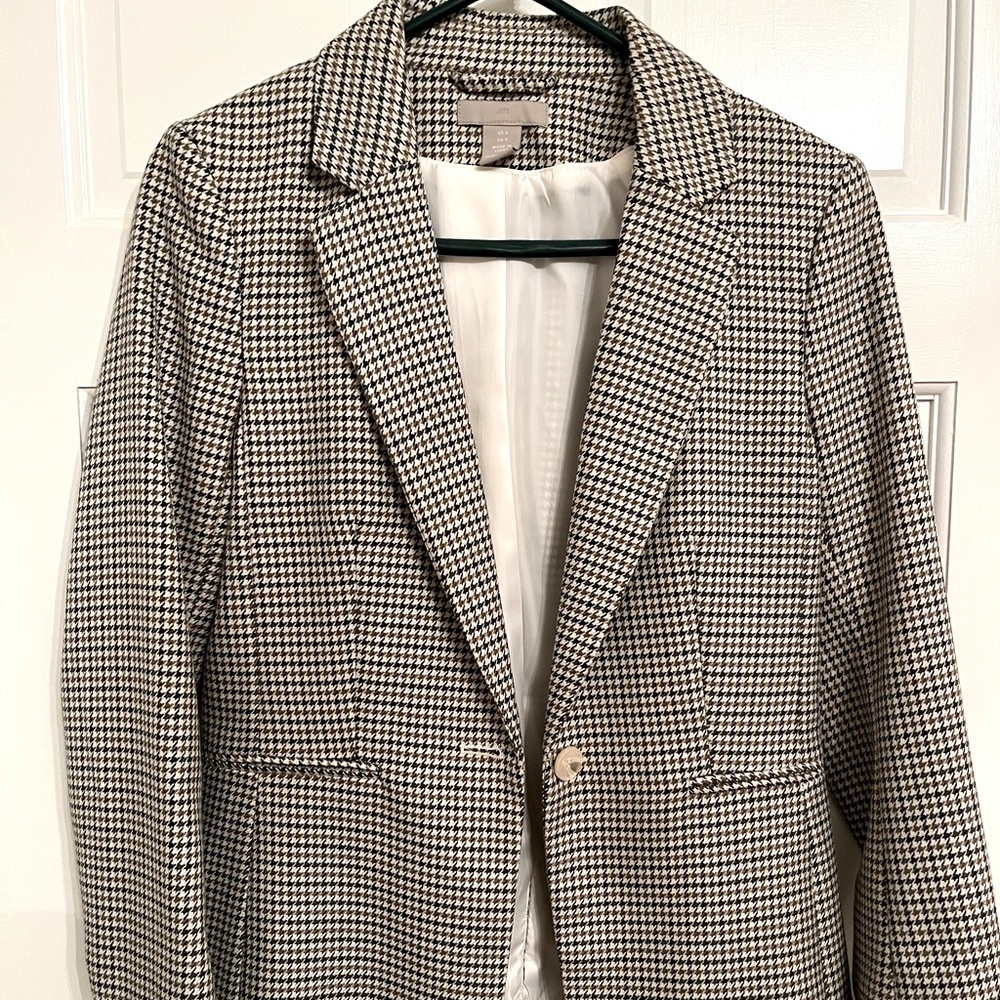 H&M blue and tan houndstooth blazer